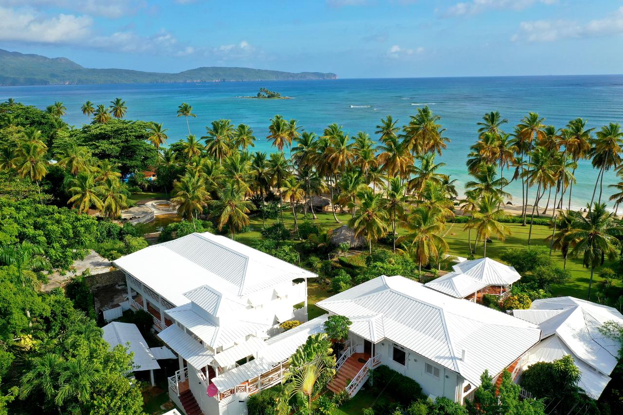 Las Galeras: Todo Blanco